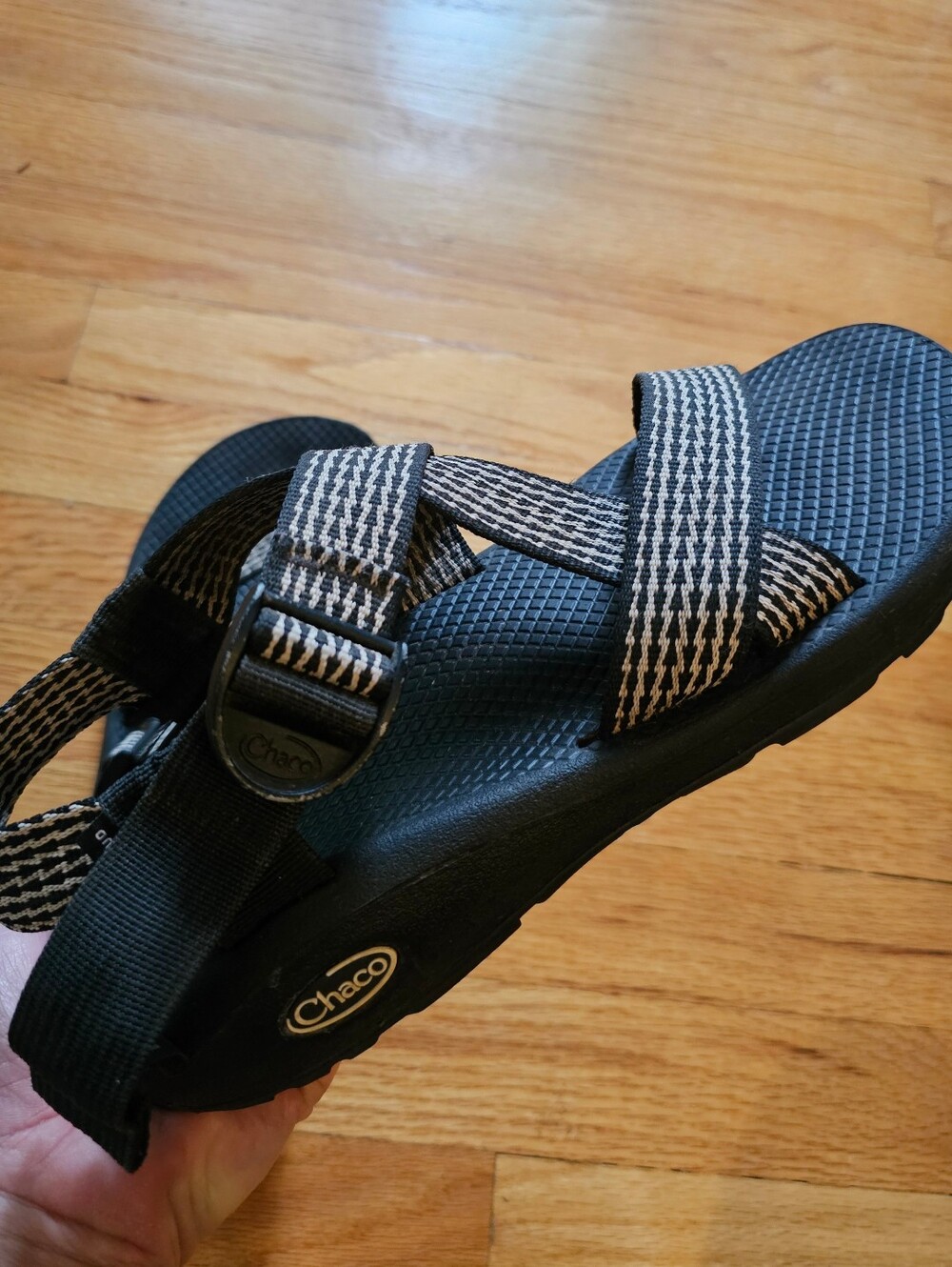 Chaco Black and White Webbing Women's Sandal Size 10